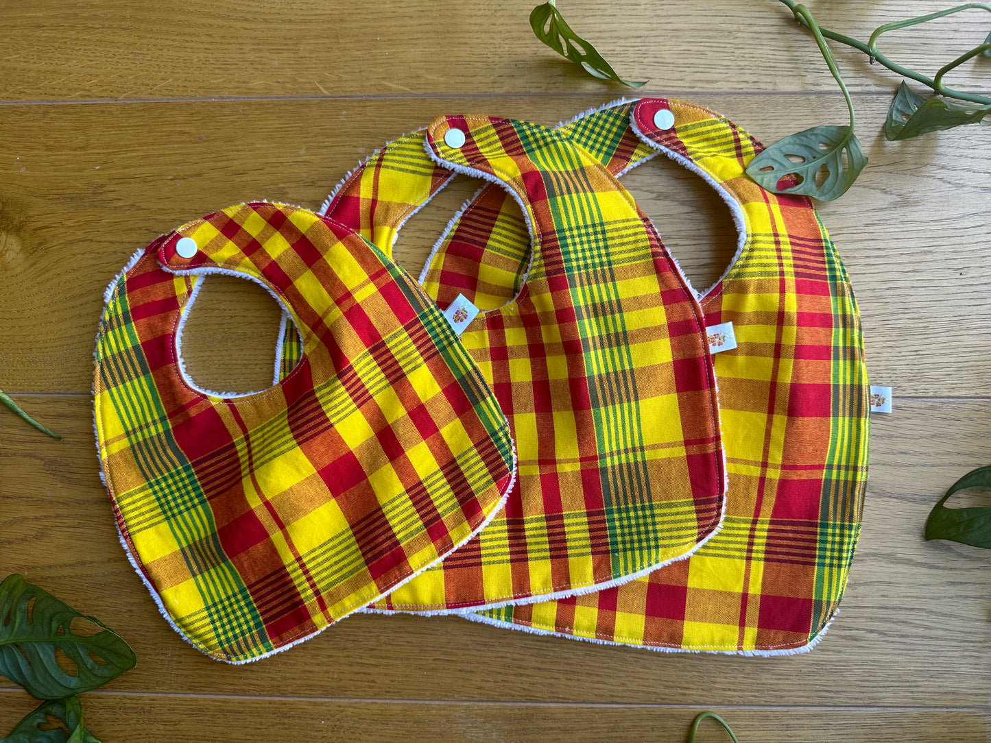 Bavoir rond personnalisé en madras