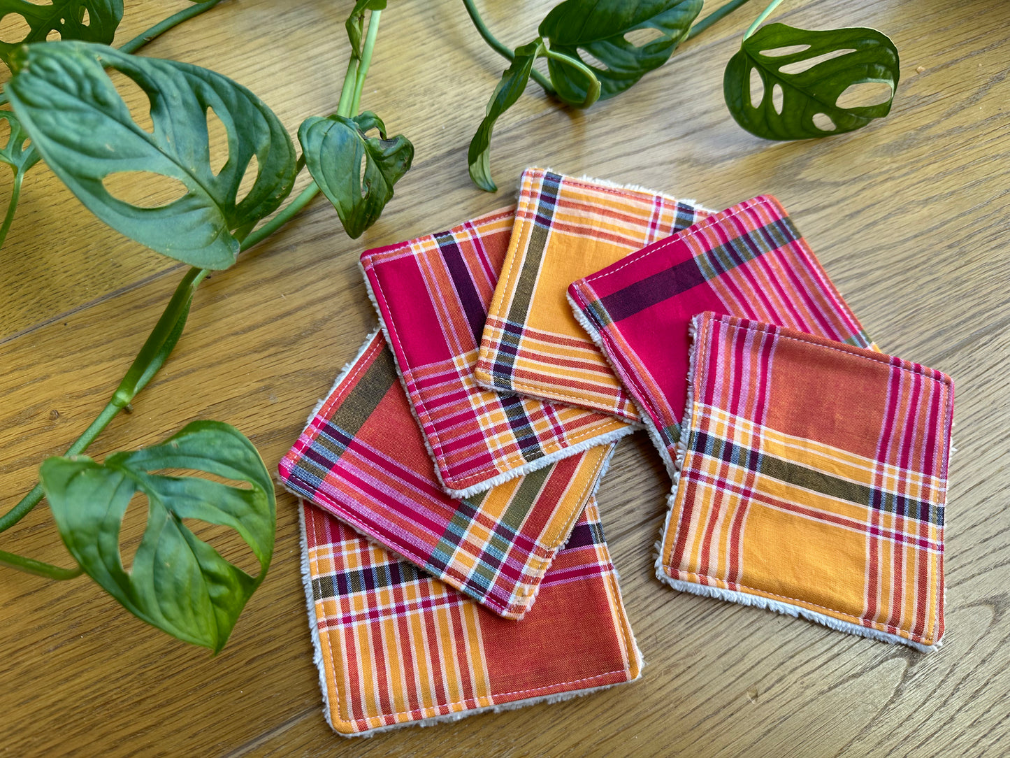 Lingettes lavables "Cerise" en madras rouge