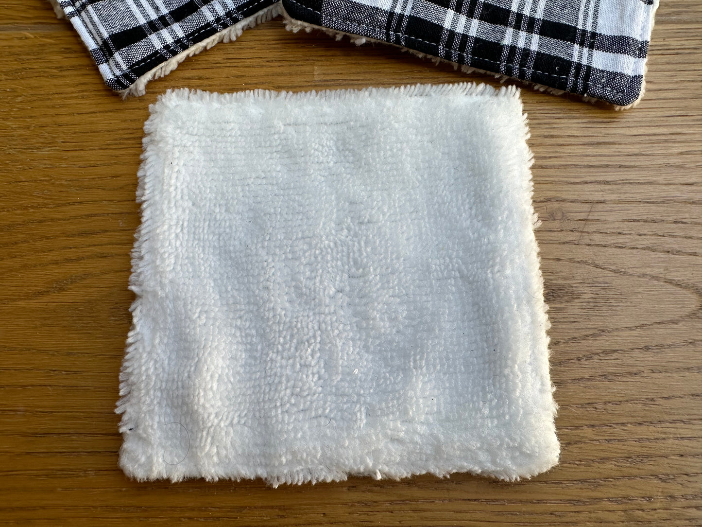 Lingettes lavables "Corossol" en madras noir et blanc