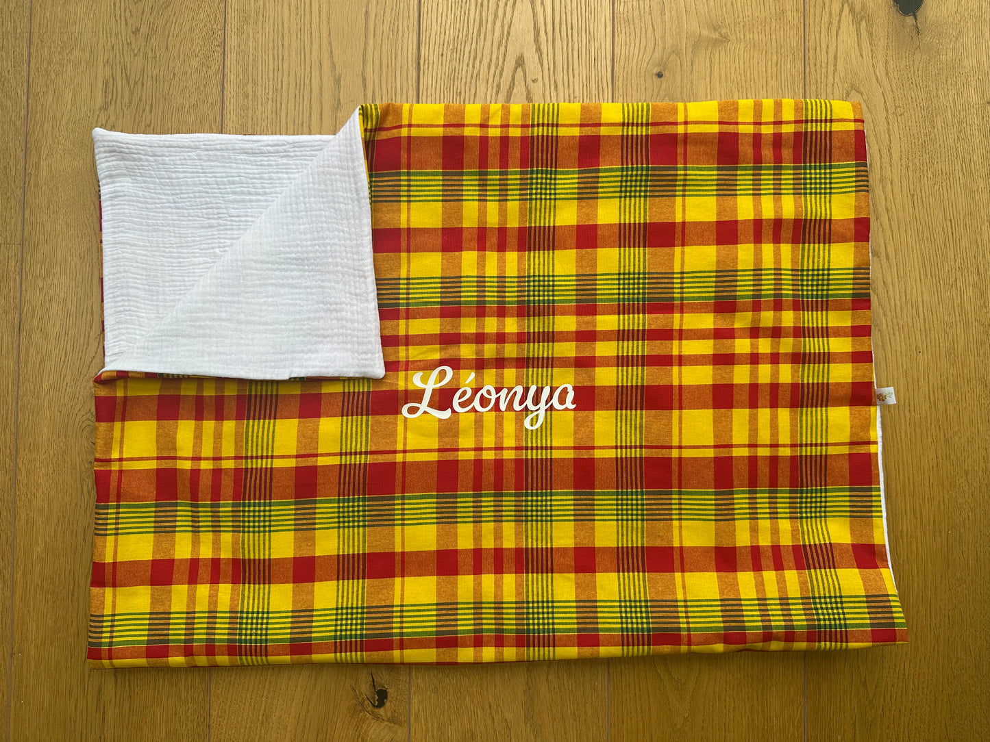 Couverture bébé "Maracuja" en madras traditionnel