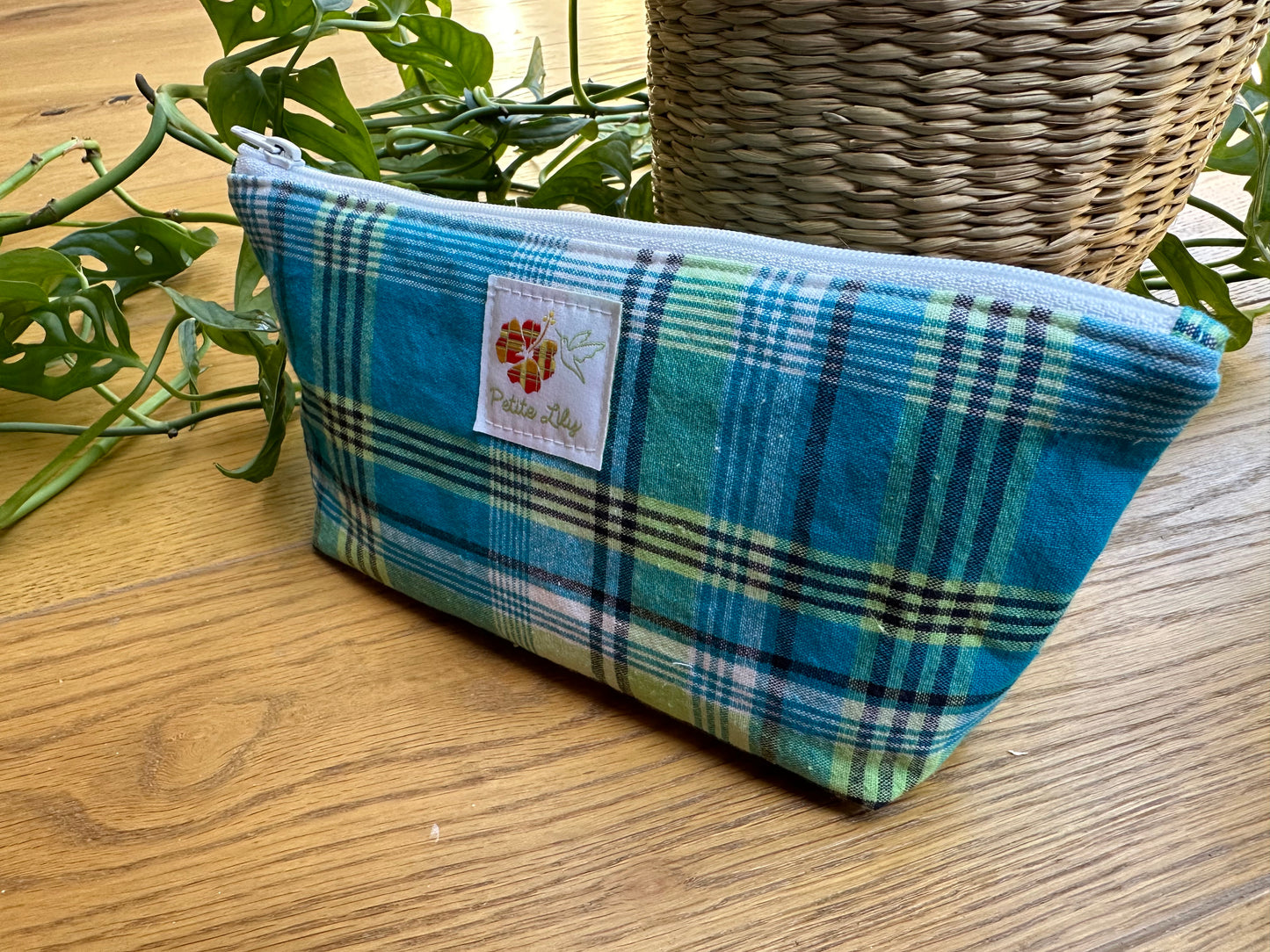 Trousse "Myrtille" en madras bleu